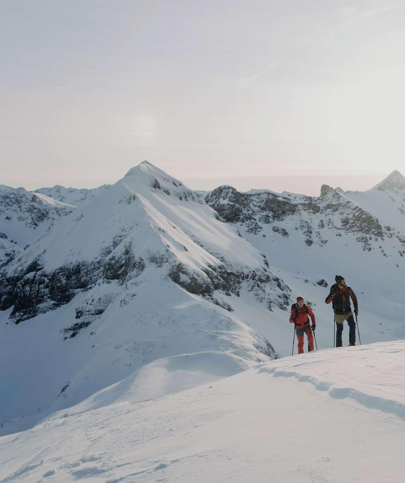 LA SPORTIVA FW22 by SnowFactory - Issuu