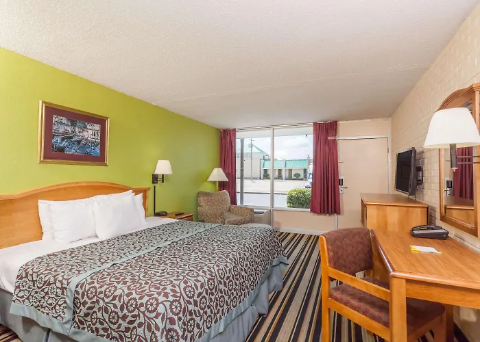 Top Hotels Around Jackson State University