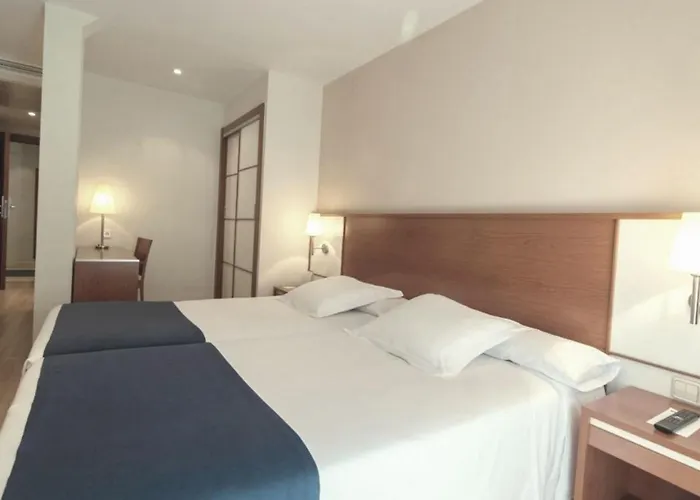 Mejores Hoteles cerca de la Ciudad de las Ciencias