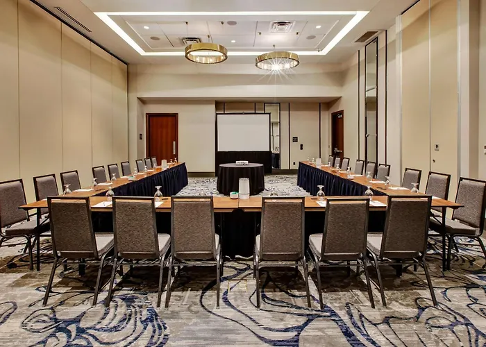 Top Hilton Hotels at Virginia Beach